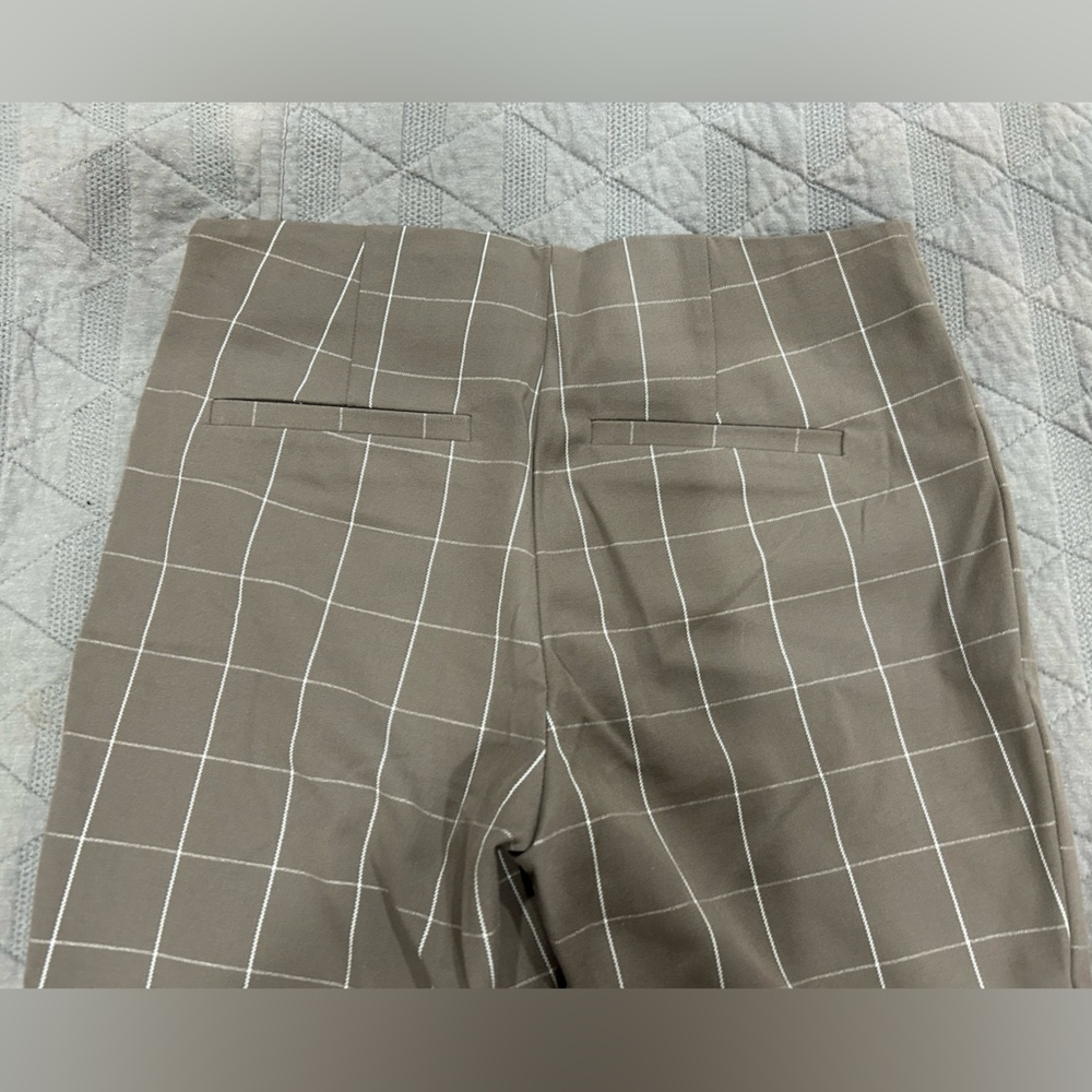 A New Day Women’s Light Tan Checkered Dress Pants - Picture 6 of 6